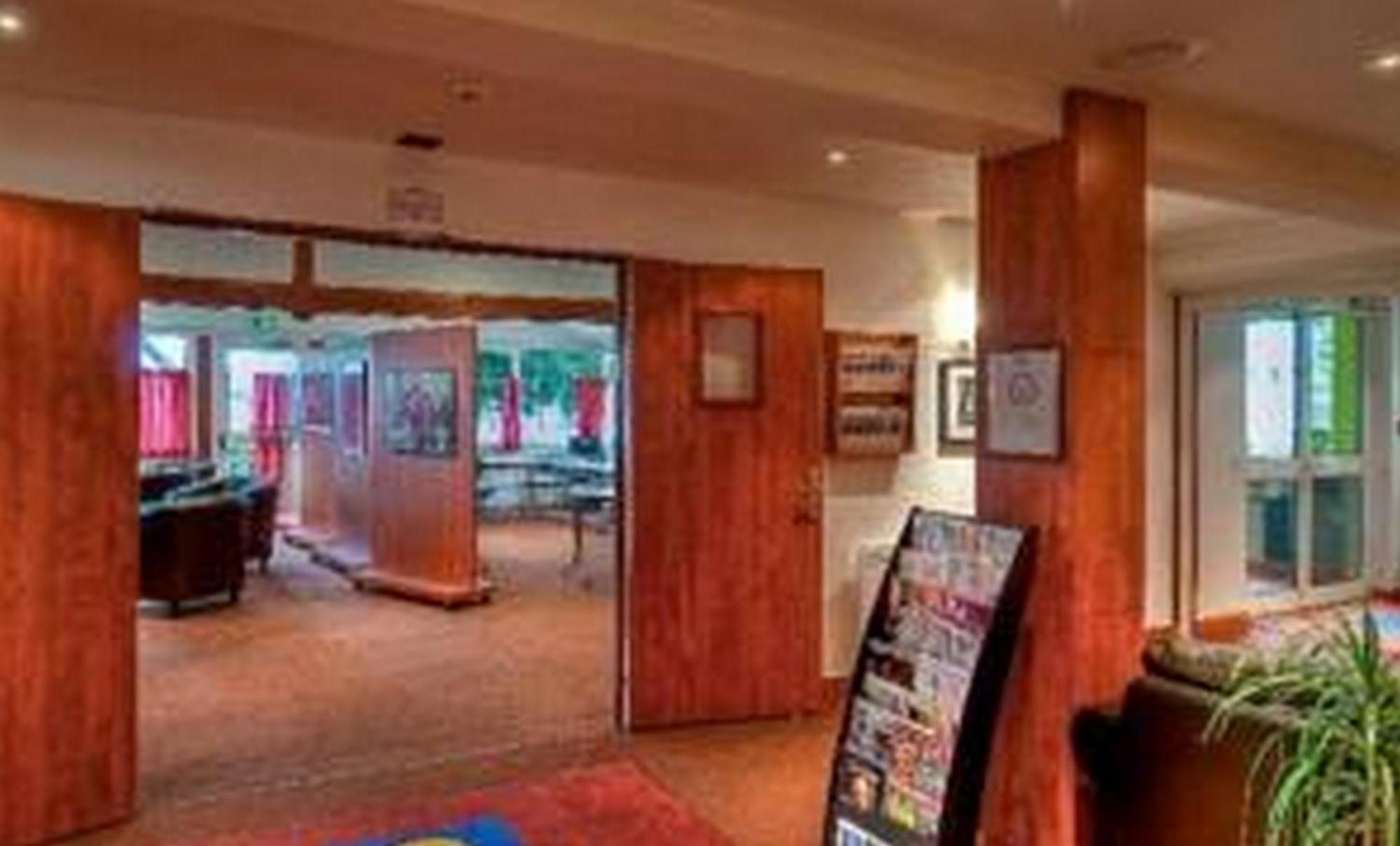 Sky Hotel Goussainville Charles De Gaulle Ngoại thất bức ảnh