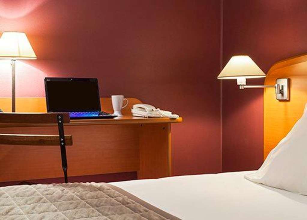 Sky Hotel Goussainville Charles De Gaulle Phòng bức ảnh