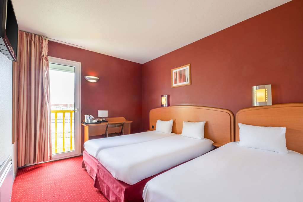 Sky Hotel Goussainville Charles De Gaulle Phòng bức ảnh