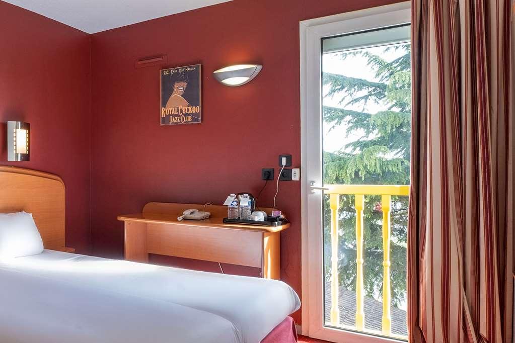 Sky Hotel Goussainville Charles De Gaulle Phòng bức ảnh